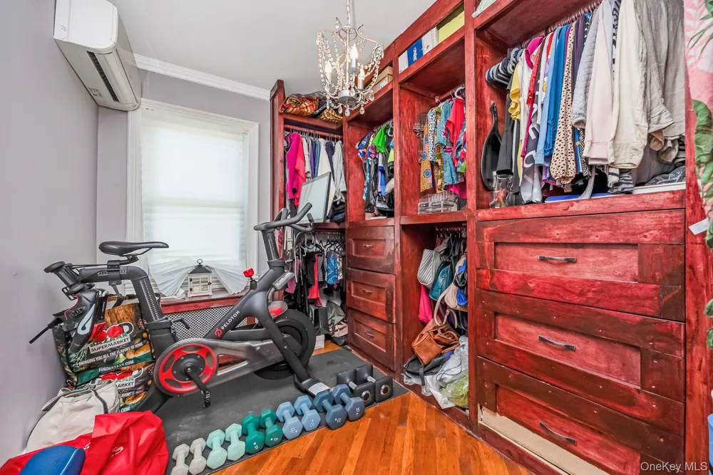 200-06 115th Avenue Saint Albans, NY 11412