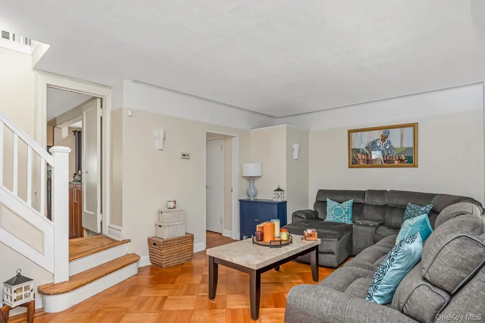 200-06 115th Avenue Saint Albans, NY 11412