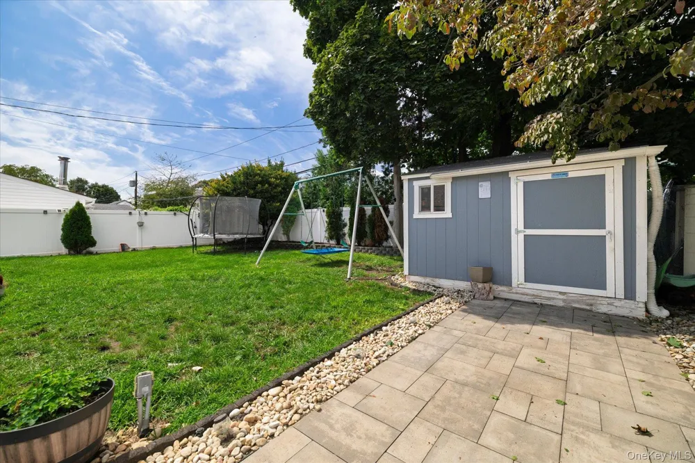 138 Southberry Lane Levittown, NY 11756