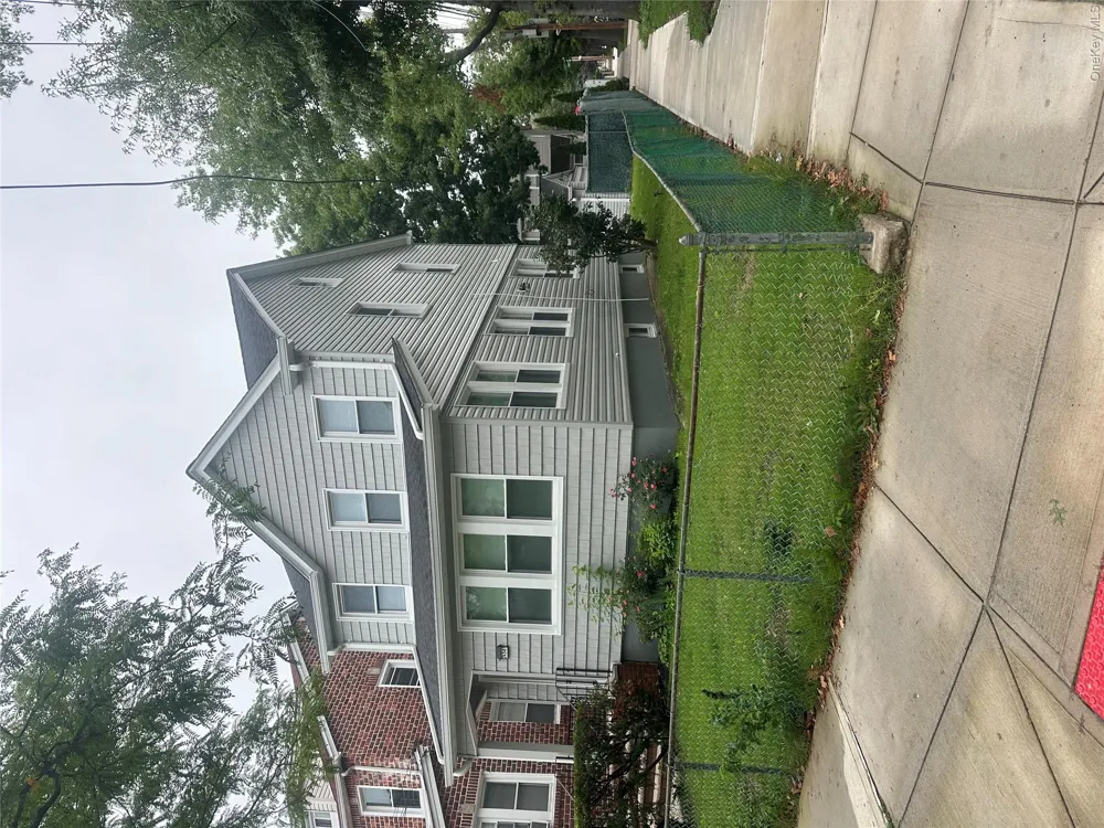 243-61 Mayda Road Rosedale, NY 11422