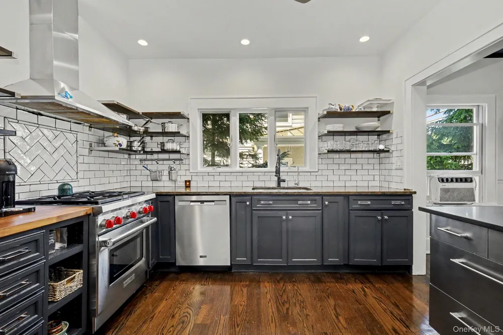 64 Greenridge Avenue White Plains, NY 10605