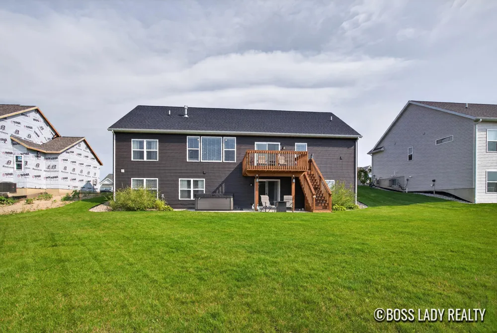 9560 Fields Drive #37 Zeeland, MI 49464