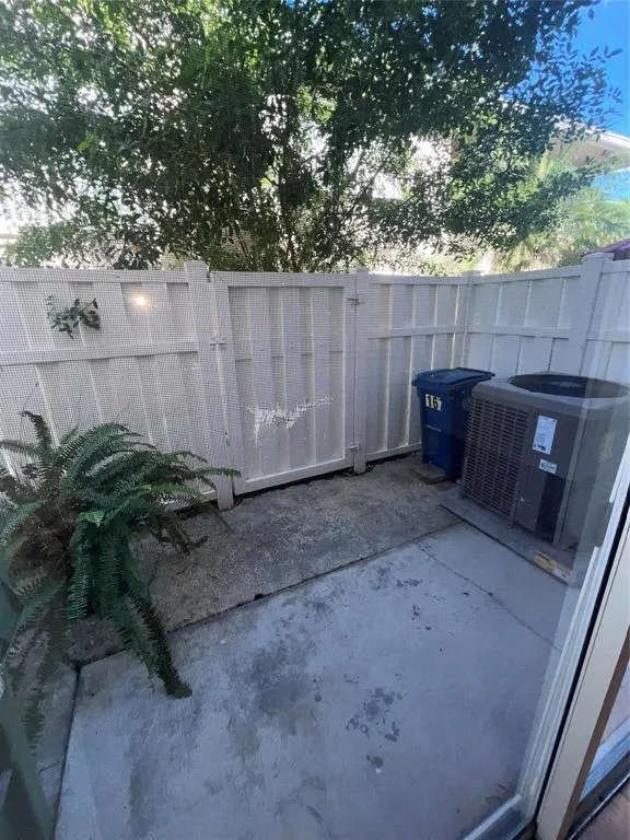 167 RIVIERA CIRCLE Weston, FL 33326