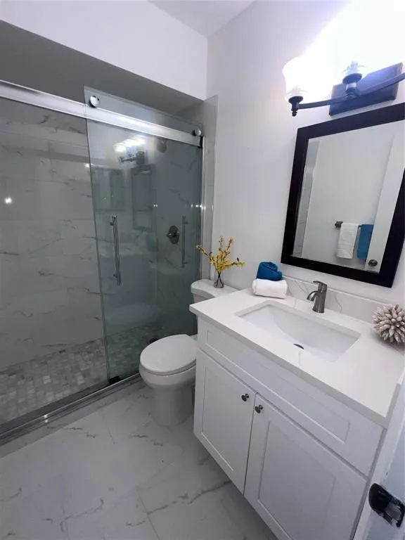 167 RIVIERA CIRCLE Weston, FL 33326