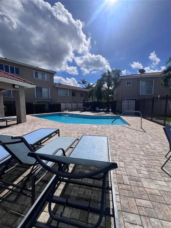 167 RIVIERA CIRCLE Weston, FL 33326