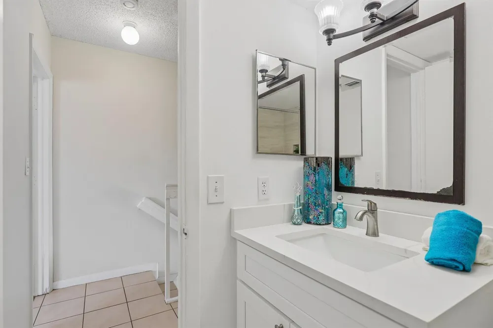 167 RIVIERA CIRCLE Weston, FL 33326