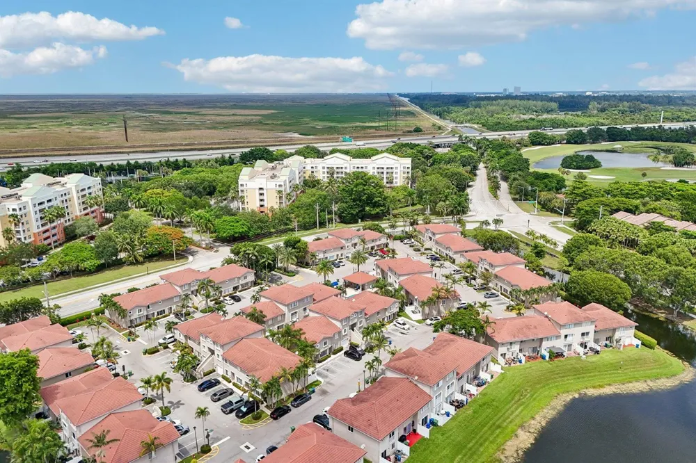 167 RIVIERA CIRCLE Weston, FL 33326