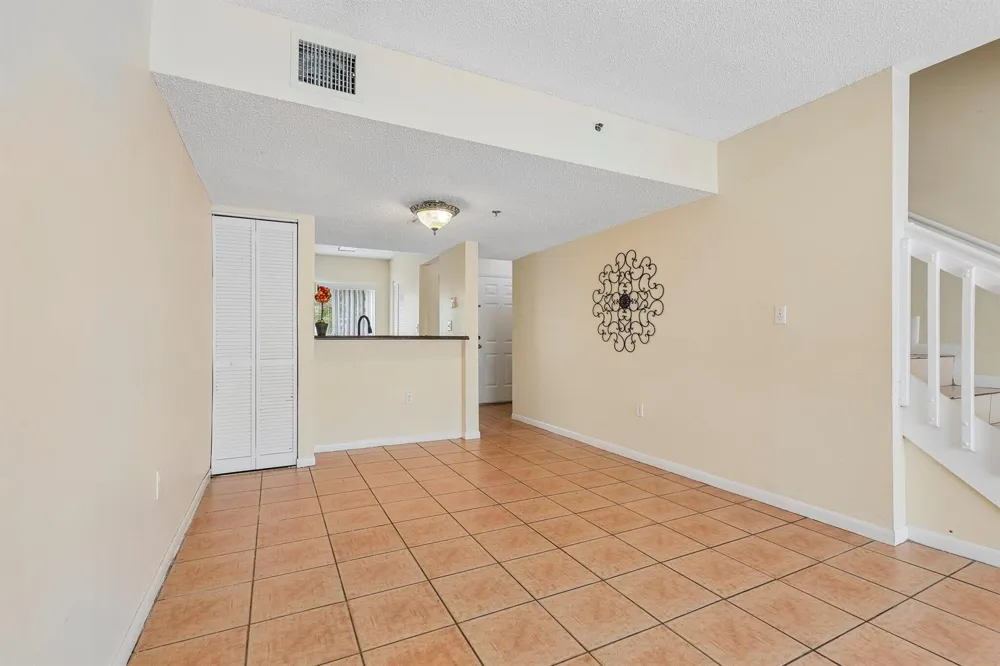 167 RIVIERA CIRCLE Weston, FL 33326