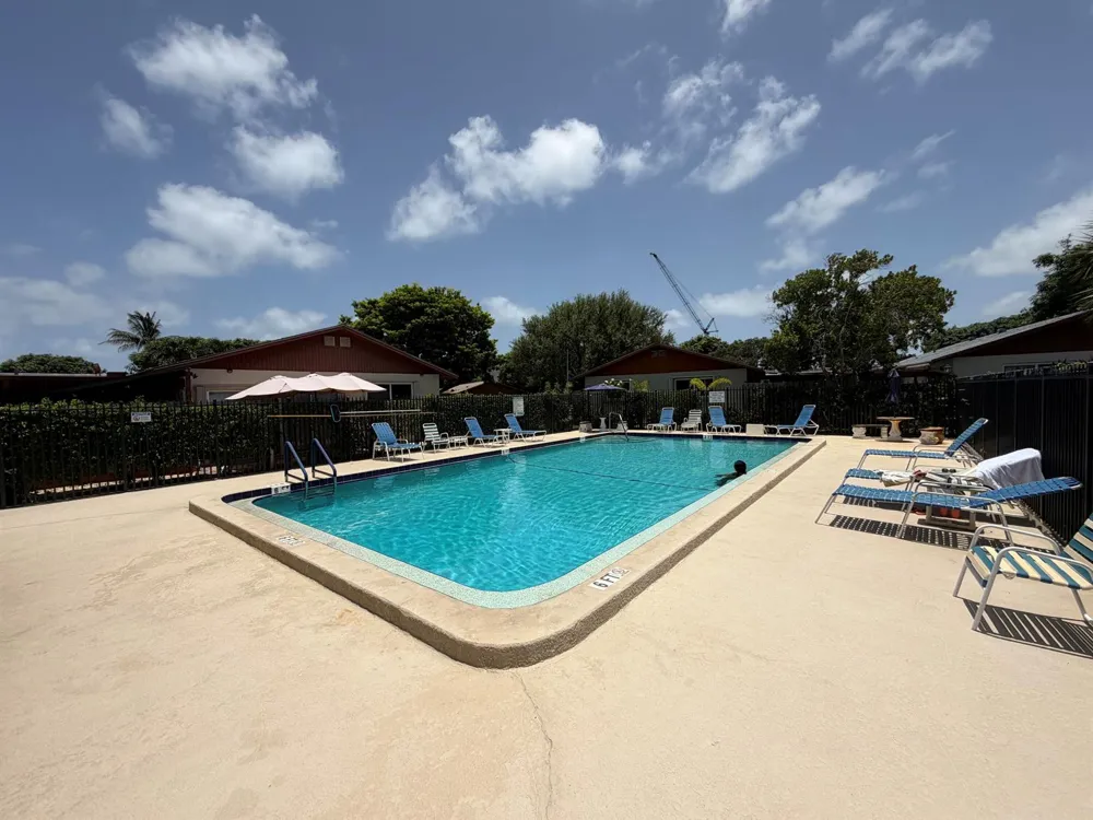 2623 SE 5TH CIRCLE Boynton Beach, FL 33435