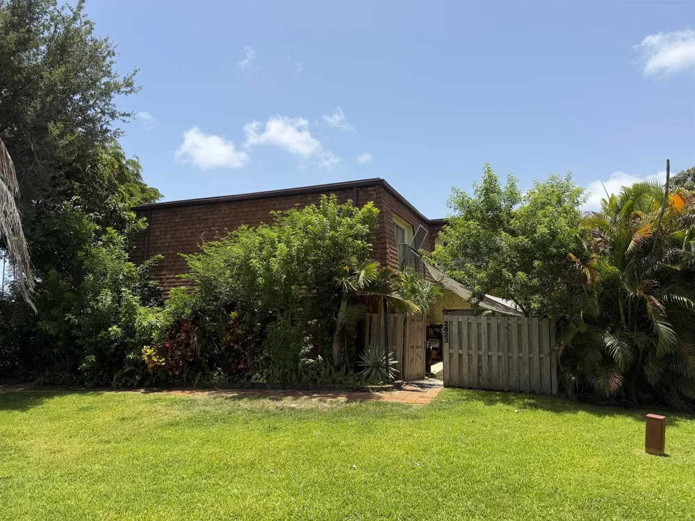 2623 SE 5TH CIRCLE Boynton Beach, FL 33435