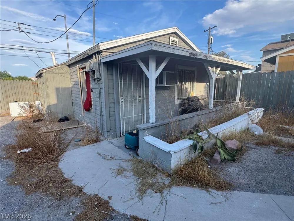 1828 Harvard Street North Las Vegas, NV 89030