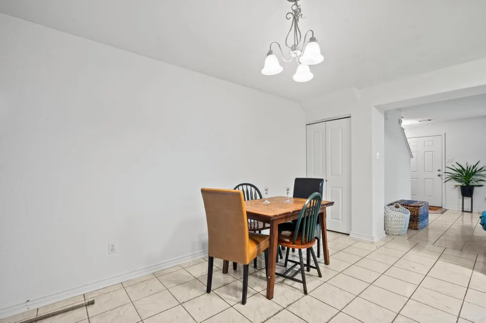 246 Trestle Tree San Marcos, TX 78666