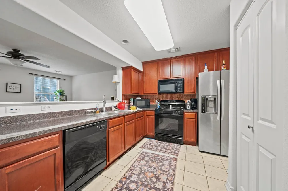 246 Trestle Tree San Marcos, TX 78666