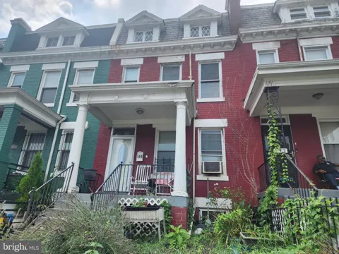 149 V STREET NE