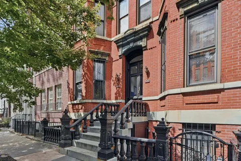 298 2ND ST