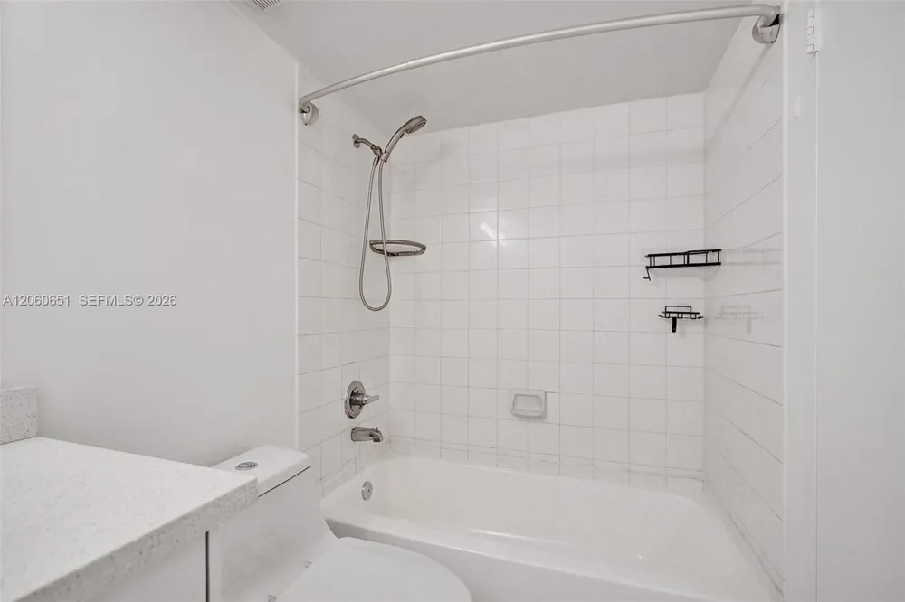 7601 E Treasure Dr #717 North Bay Village, FL 33141