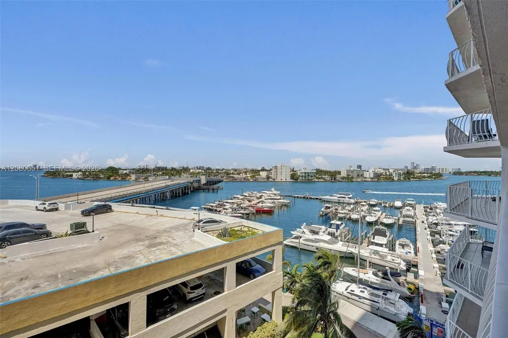 7601 E Treasure Dr #717 North Bay Village, FL 33141