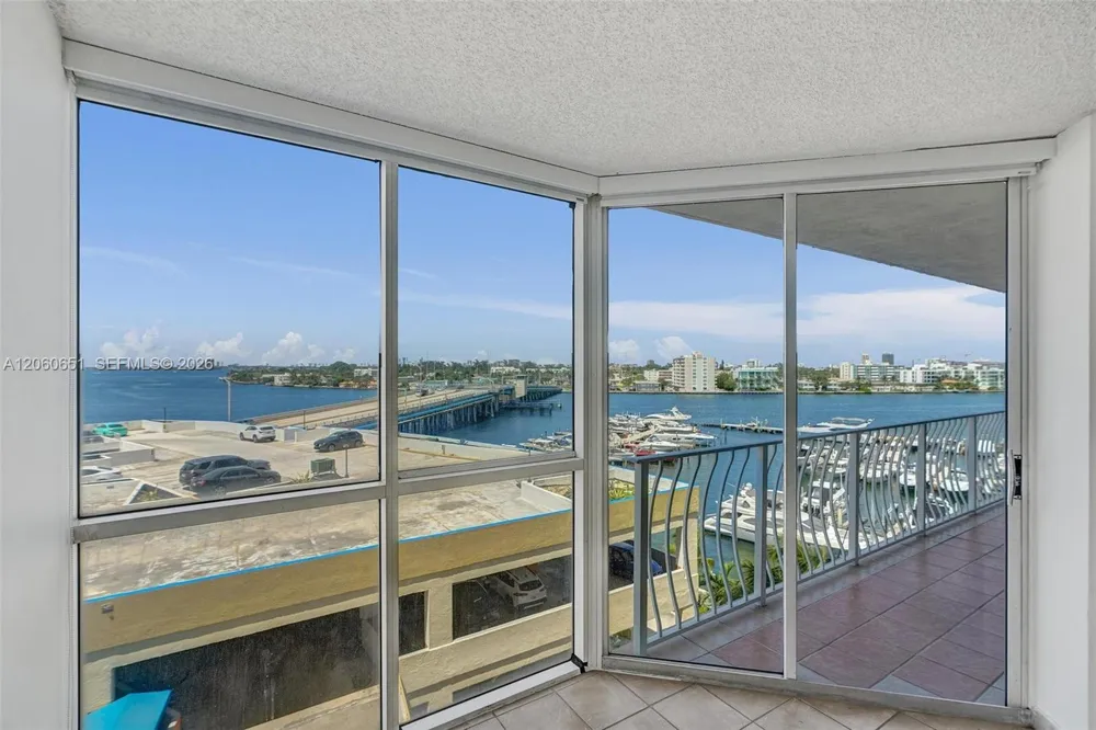 7601 E Treasure Dr #717 North Bay Village, FL 33141