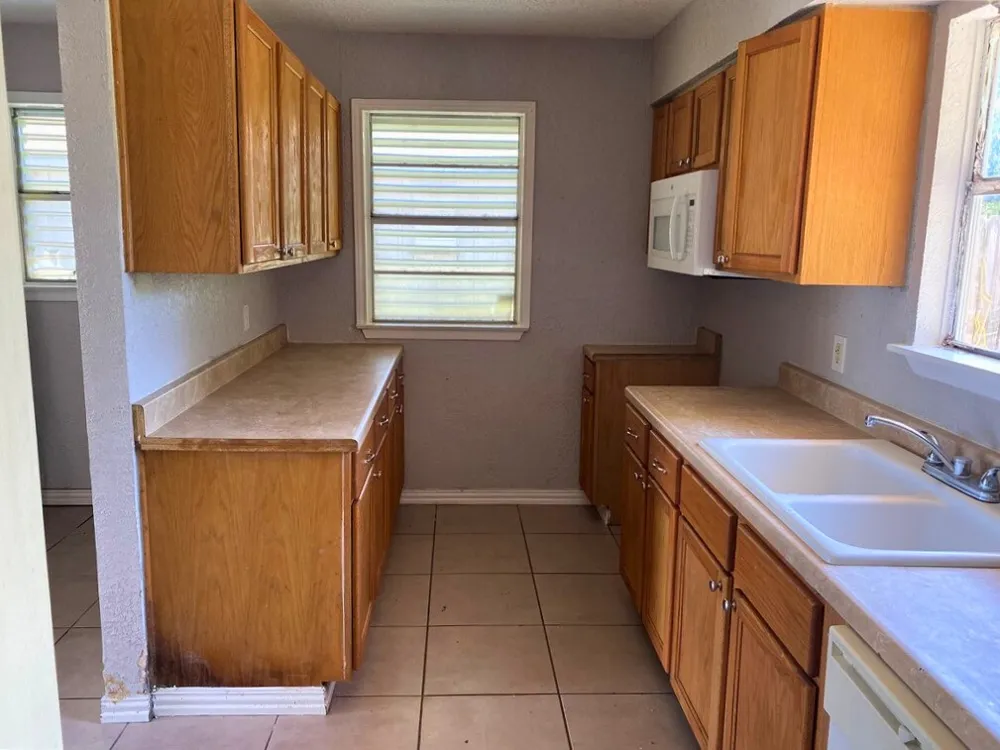 1233 Baywood Corpus Christi, TX 78418