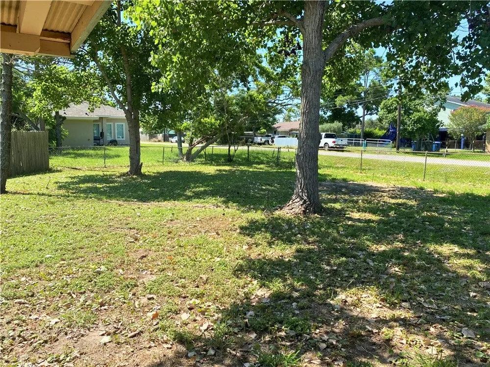 1233 Baywood Corpus Christi, TX 78418