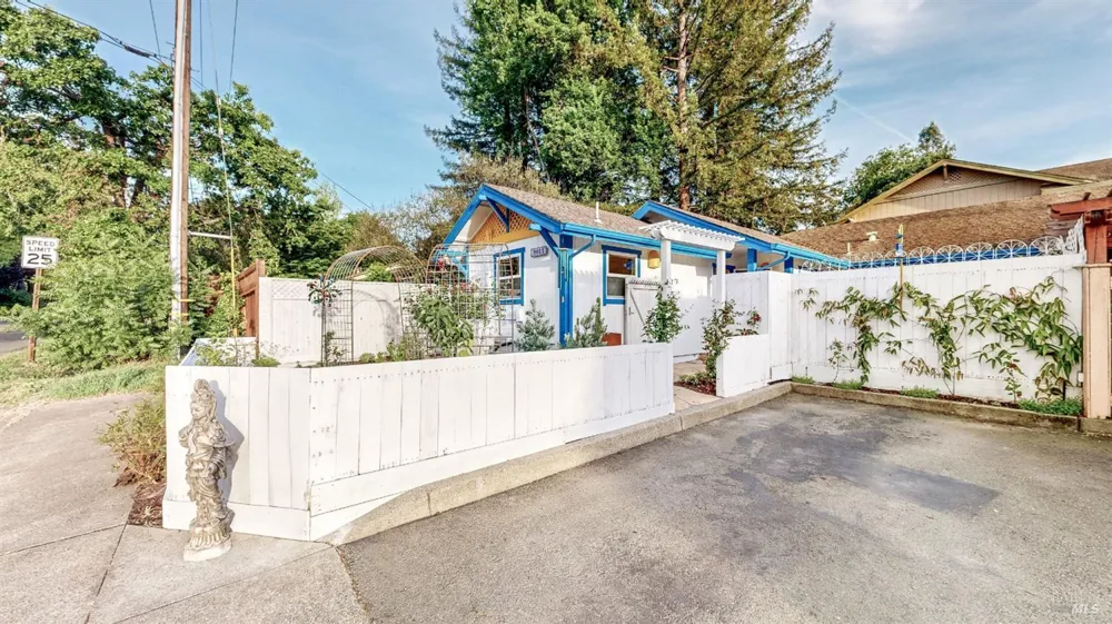 9011 Donald Street Graton, CA 95444