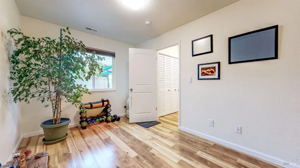 9011 Donald Street Graton, CA 95444