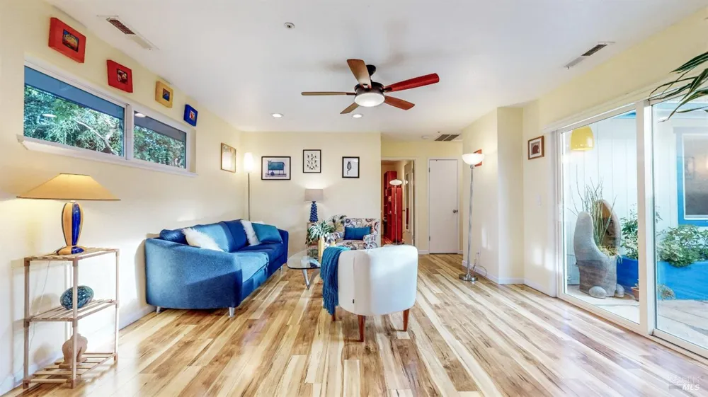 9011 Donald Street Graton, CA 95444
