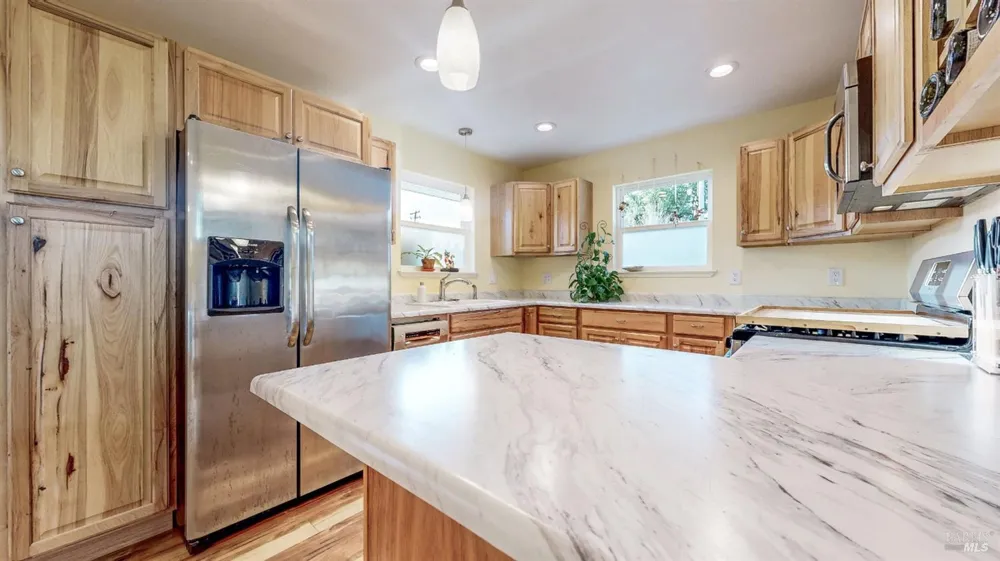 9011 Donald Street Graton, CA 95444