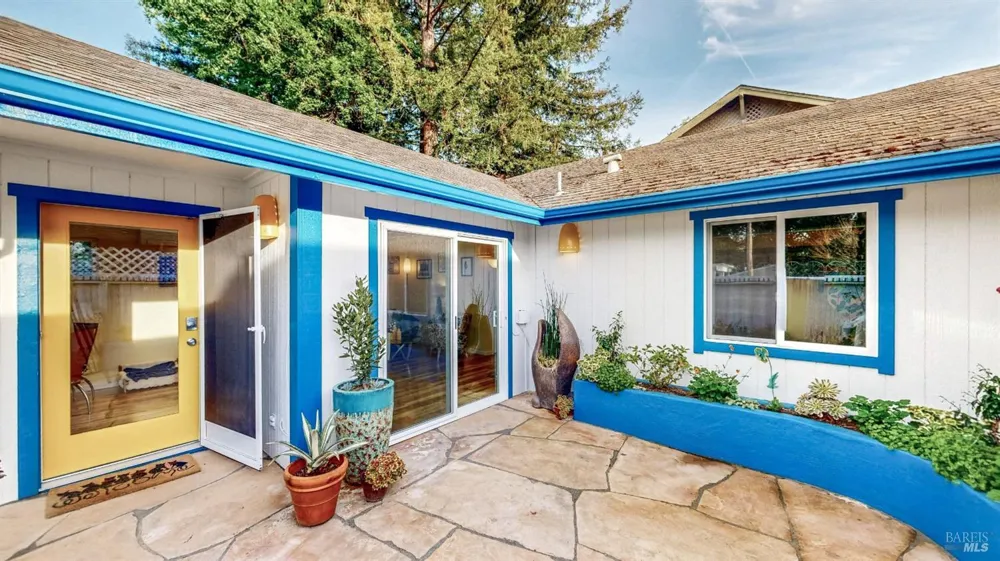 9011 Donald Street Graton, CA 95444