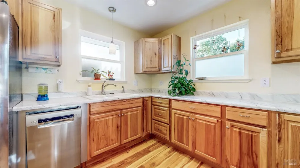 9011 Donald Street Graton, CA 95444
