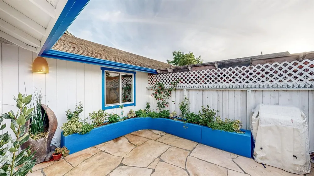 9011 Donald Street Graton, CA 95444