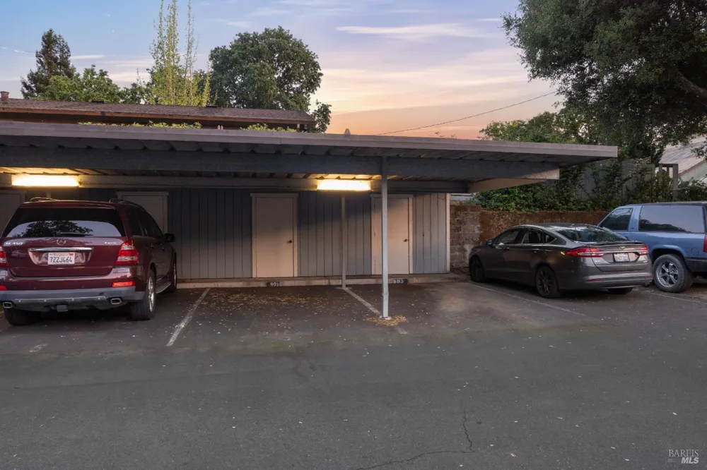 9011 Donald Street Graton, CA 95444