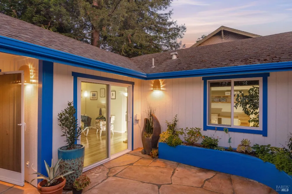 9011 Donald Street Graton, CA 95444