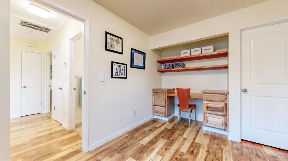 9011 Donald Street Graton, CA 95444