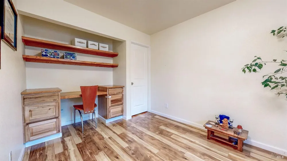 9011 Donald Street Graton, CA 95444