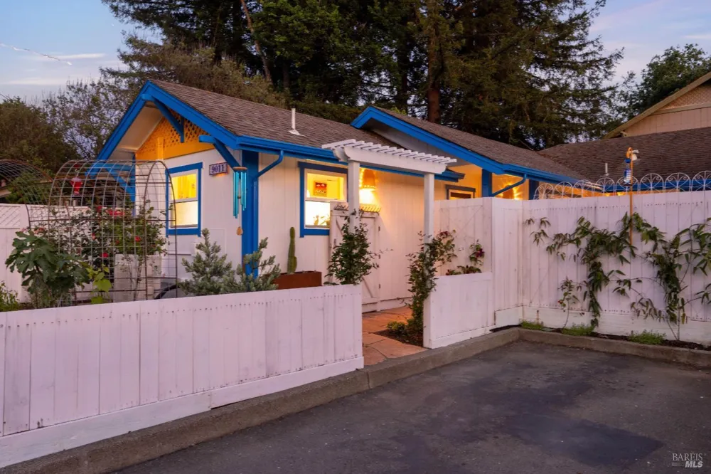 9011 Donald Street Graton, CA 95444