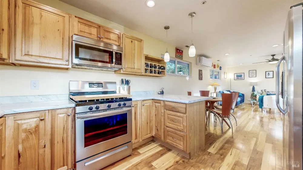 9011 Donald Street Graton, CA 95444