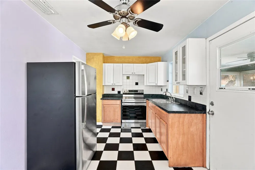 600 79TH AVENUE St Pete Beach, FL 33706