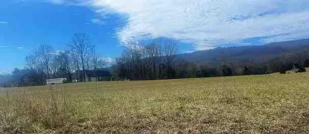 941510 Old State Highway Pikeville, TN 37367