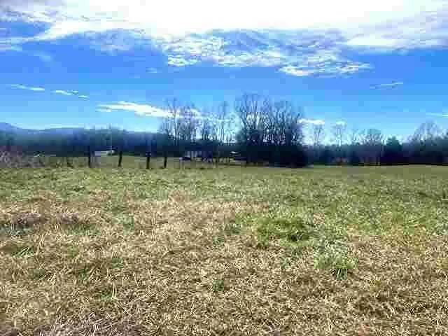 941510 Old State Highway Pikeville, TN 37367