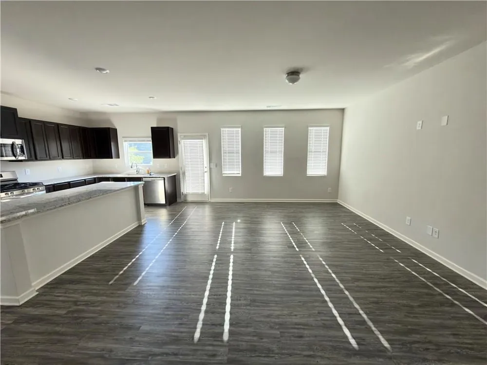 24 Berry Drive Dawsonville, GA 30534