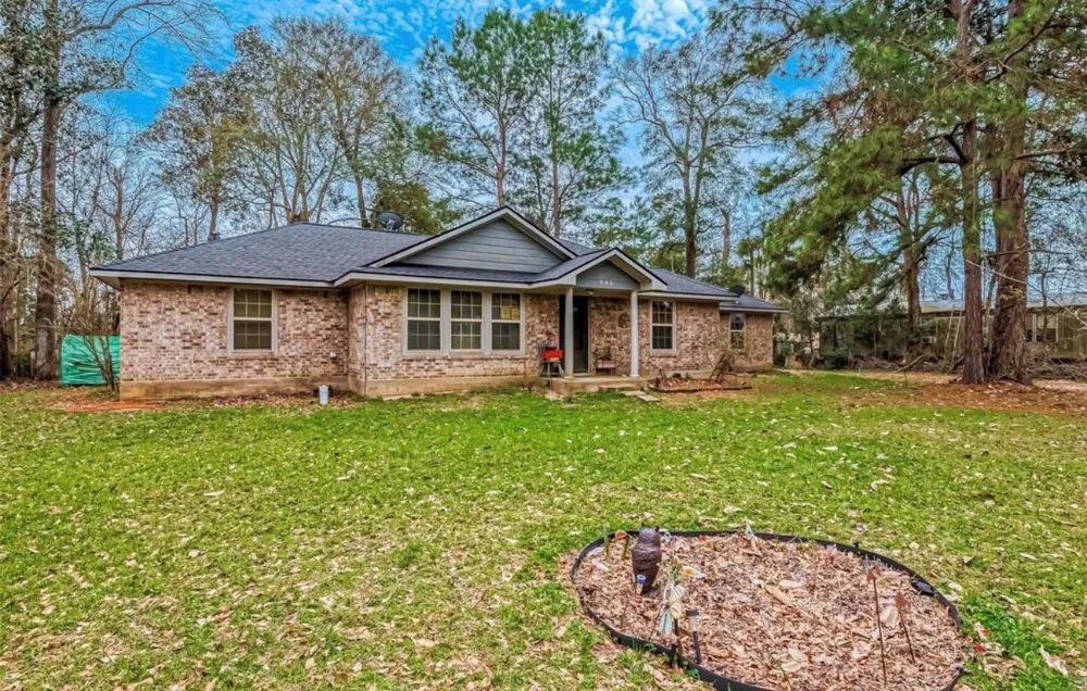 643 County Rd 3706a Drive Splendora, TX 77372
