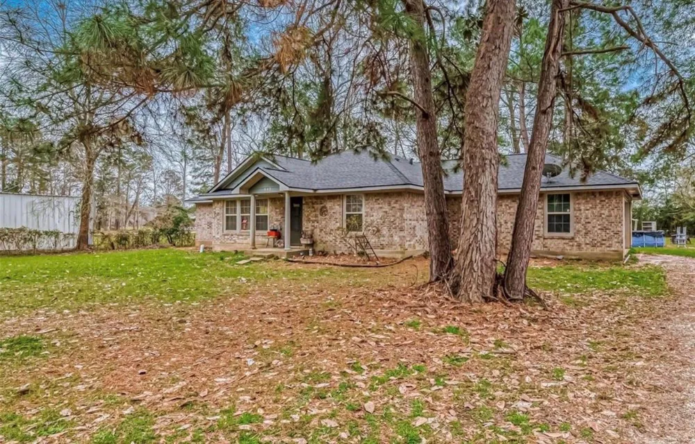 643 County Rd 3706a Drive Splendora, TX 77372