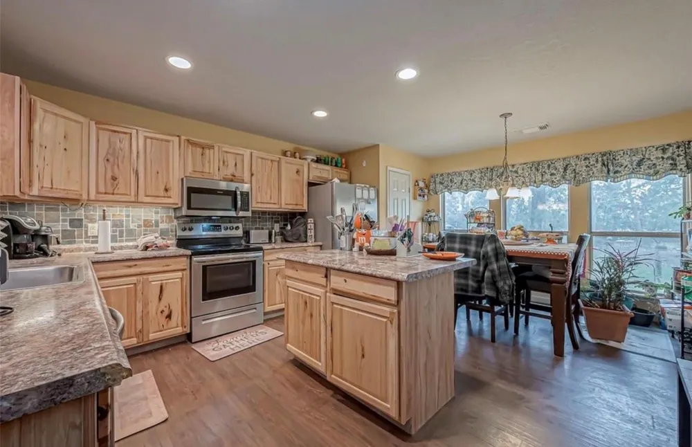 643 County Rd 3706a Drive Splendora, TX 77372