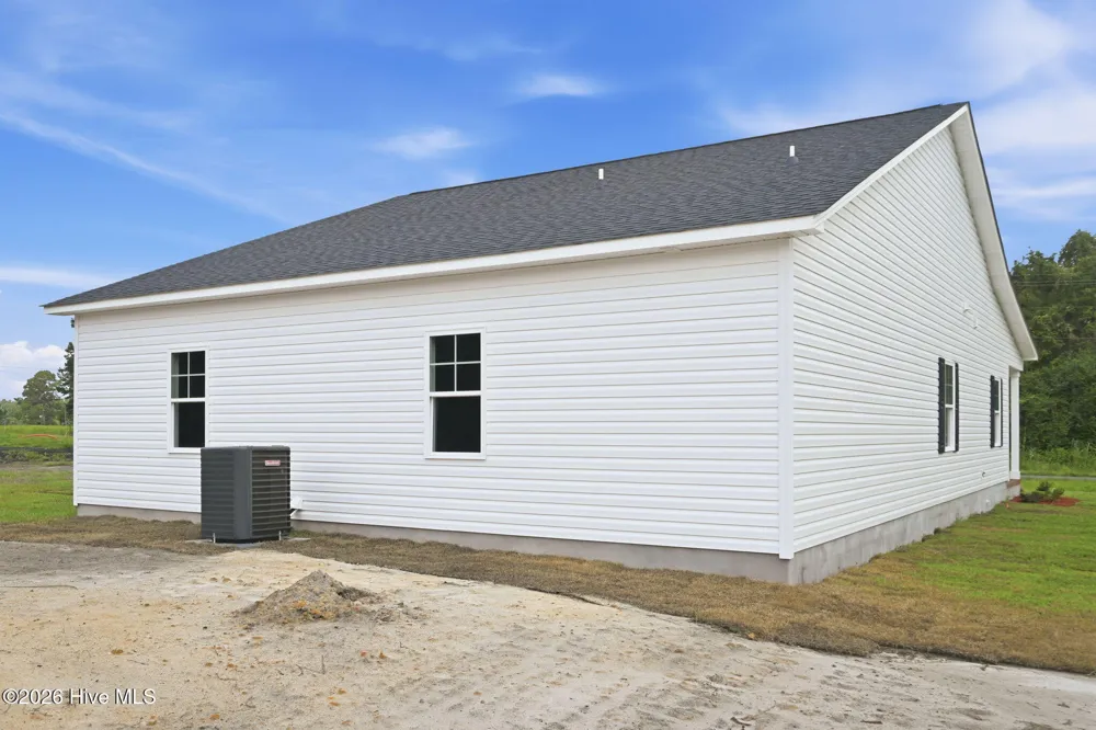 591 Batchelor Road Richlands, NC 28574