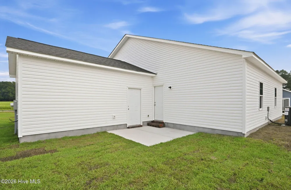591 Batchelor Road Richlands, NC 28574