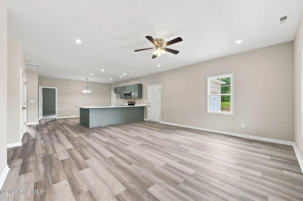 591 Batchelor Road Richlands, NC 28574