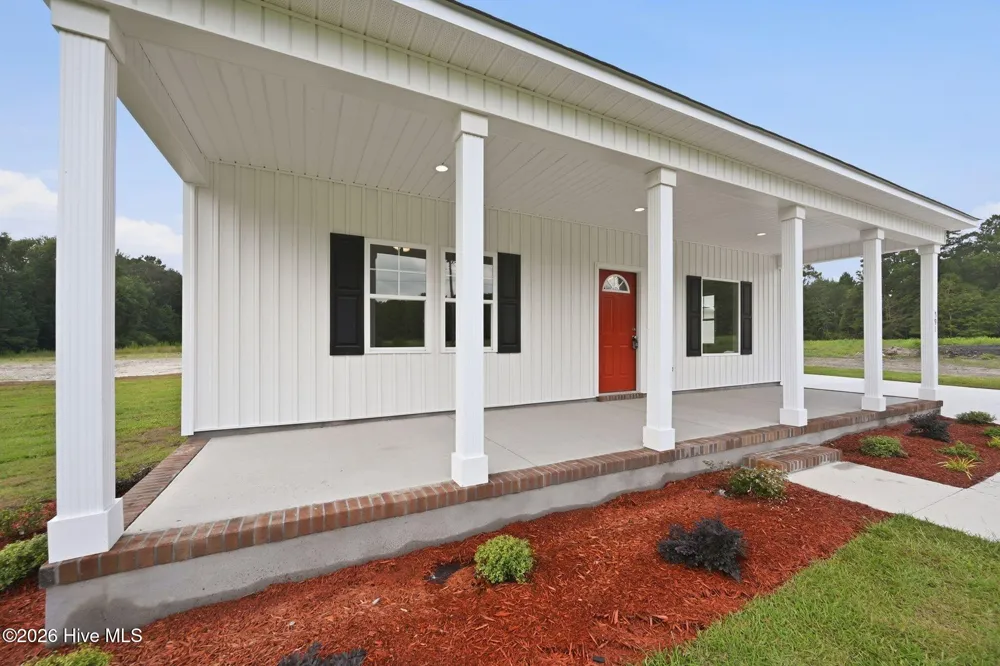 591 Batchelor Road Richlands, NC 28574