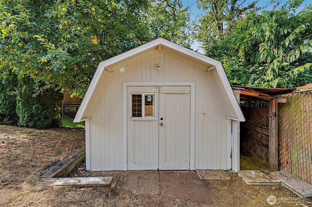 25503 151st Place SE Covington, WA 98042