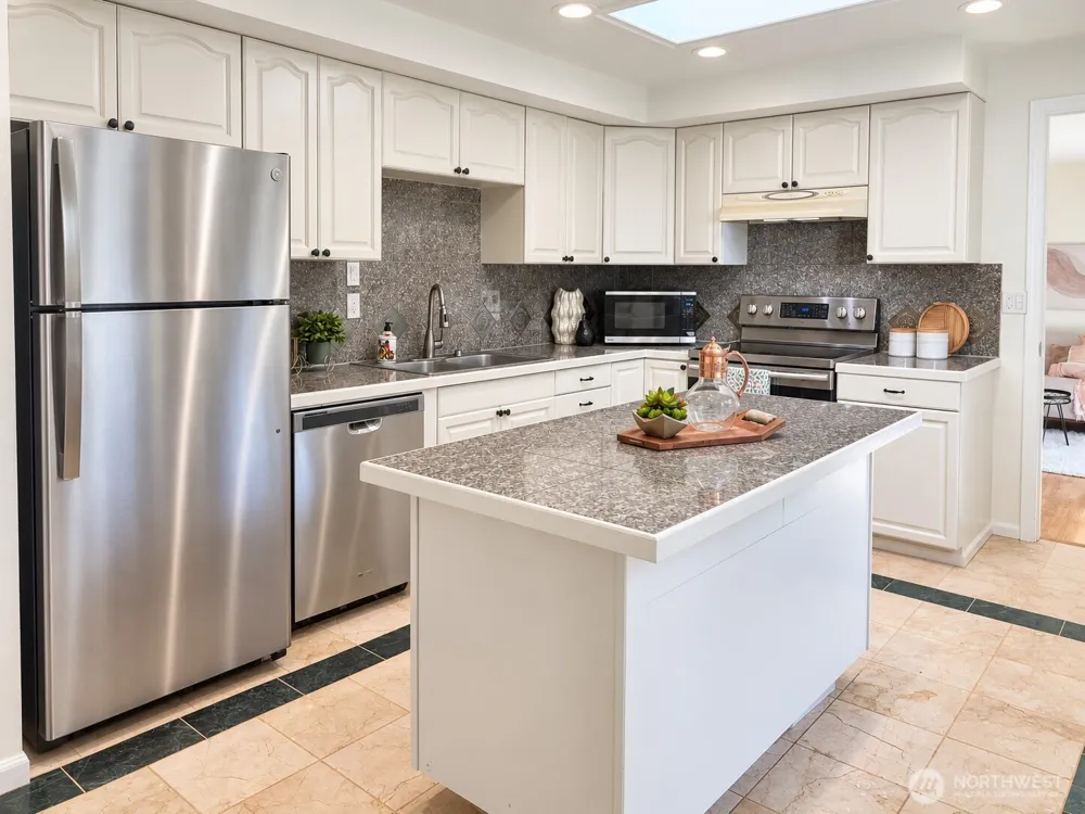 25503 151st Place SE Covington, WA 98042